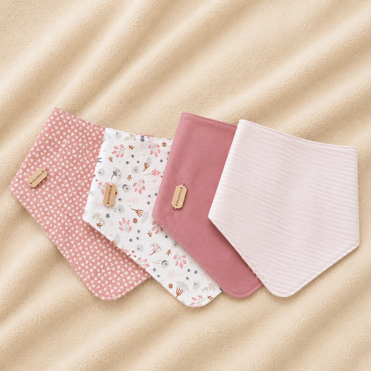 Pack de 4 Babetes Bandana em Algodão Rosa Delicado