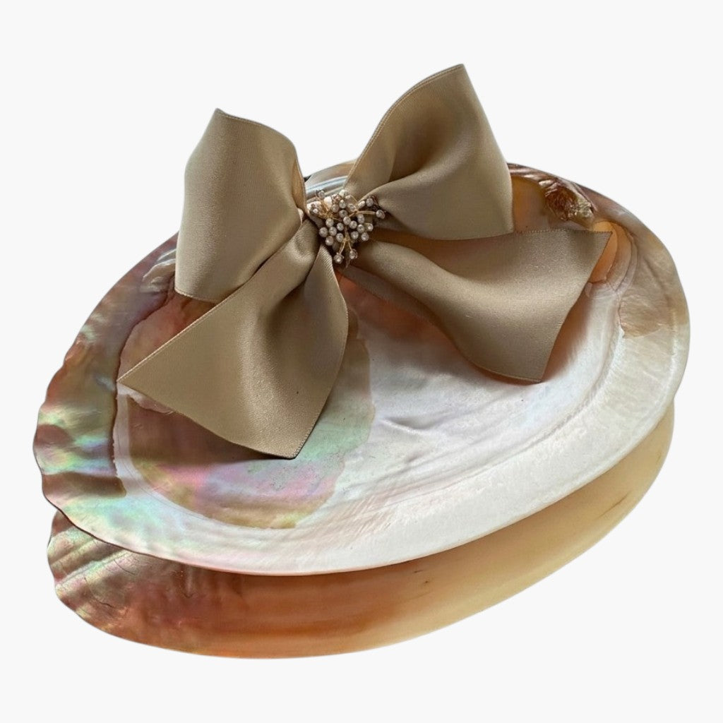Concha Decorativa Elegance Dourada com Laço Premium