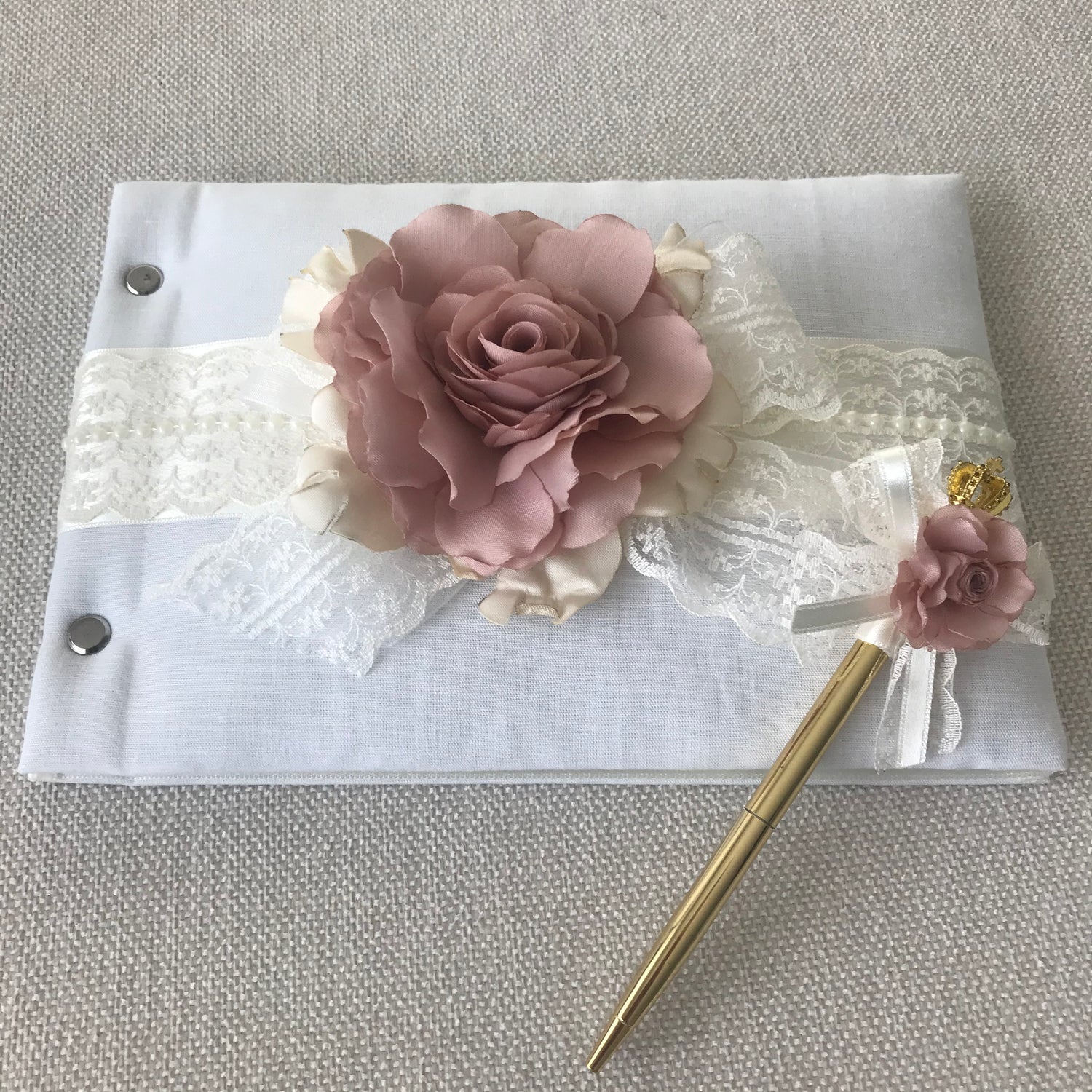 Livro de Honra de Batizado em Linho com Caneta
